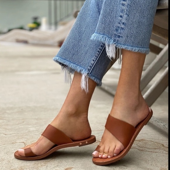 Beek Finch Sandals NWOT.size 7 - Picture 7 of 14